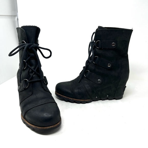 Sorel Shoes - Sorel Joan of Artic Wedge Mid Waterproof Leather Boots size 8 black